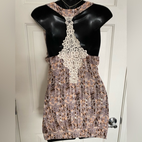 Daytrip Pattern Lace Back Tank Top - Picture 9 of 15